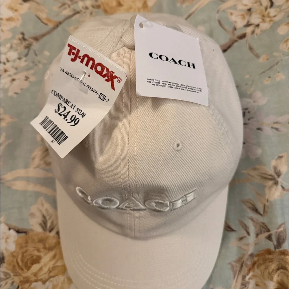 Coach white Baseball Cap - Picture 2 of 3